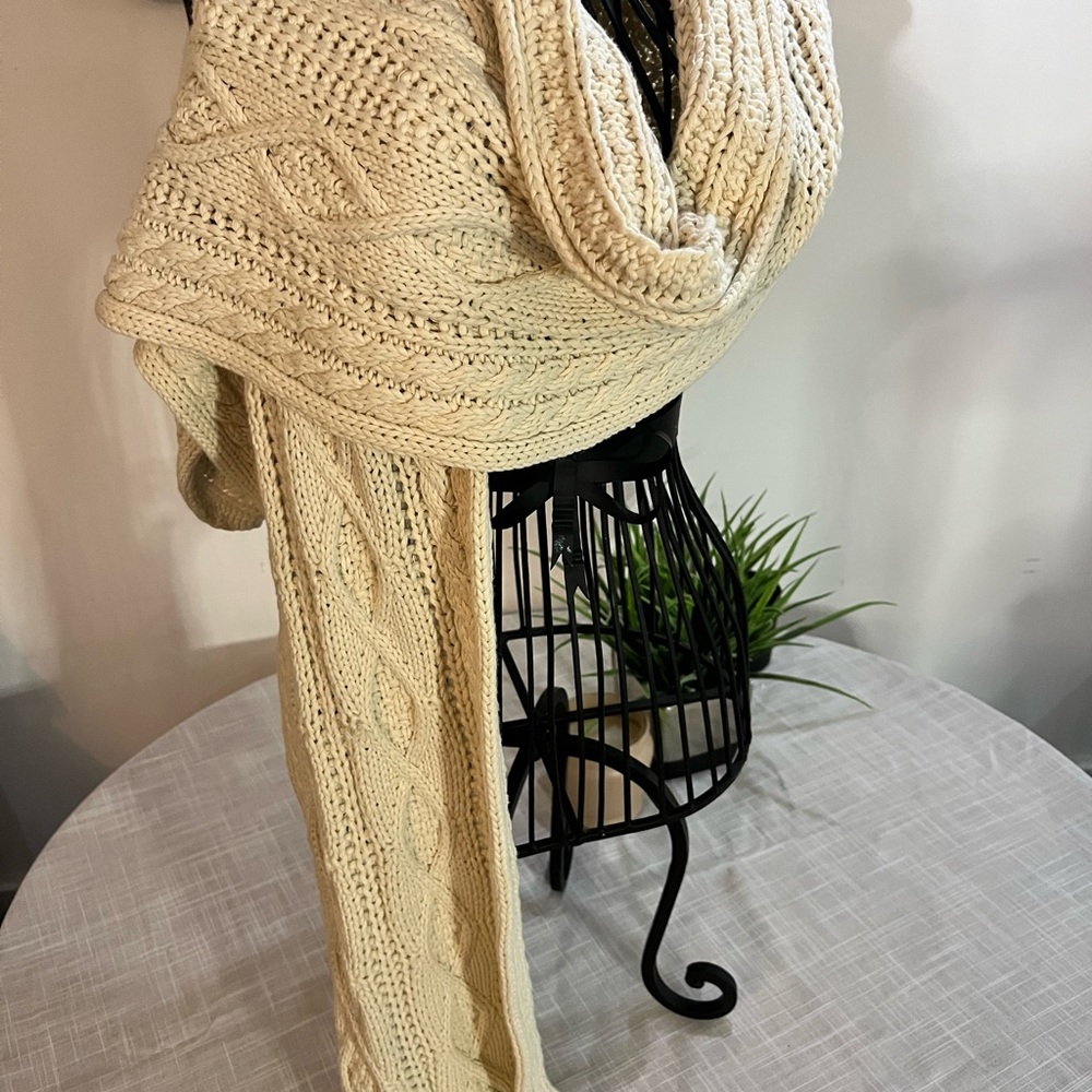 Chic Cable Knit Cream scarf